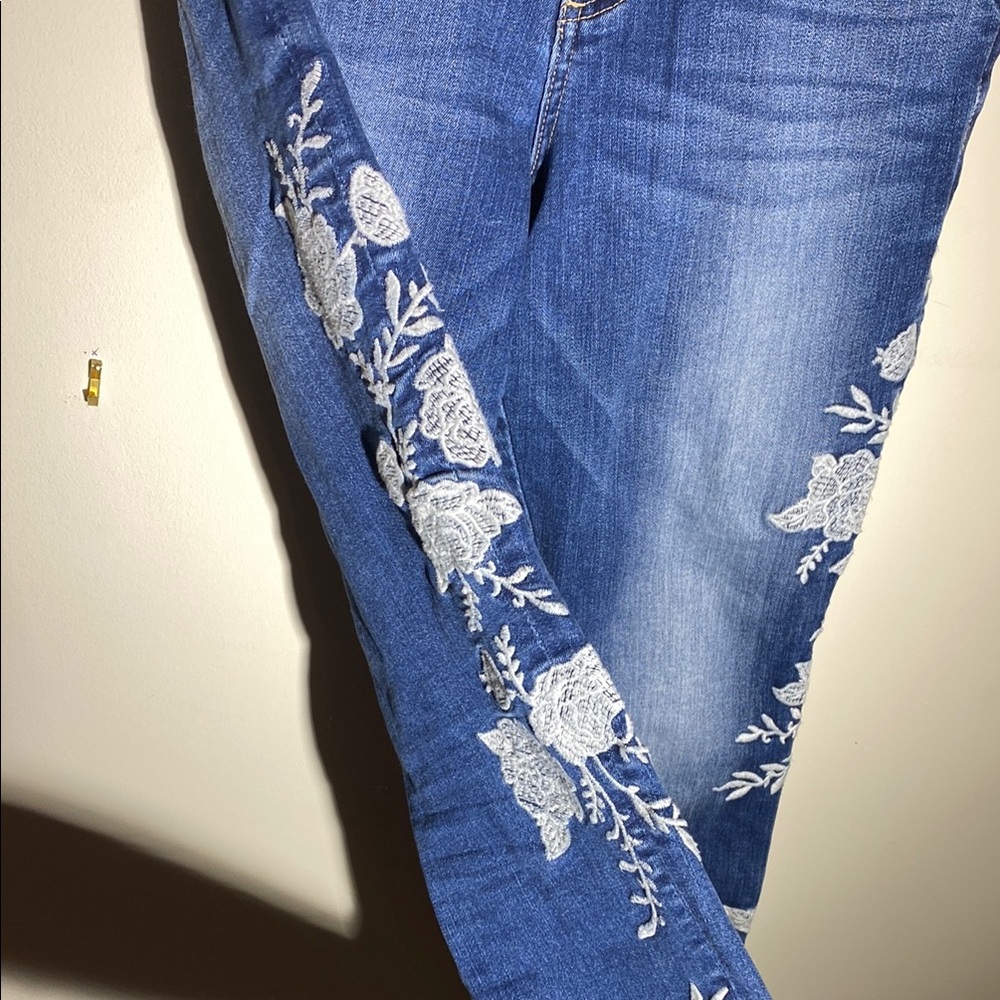 Kut From The Kloth Women's Blue Embroidered Jeans - Picture 3 of 3
